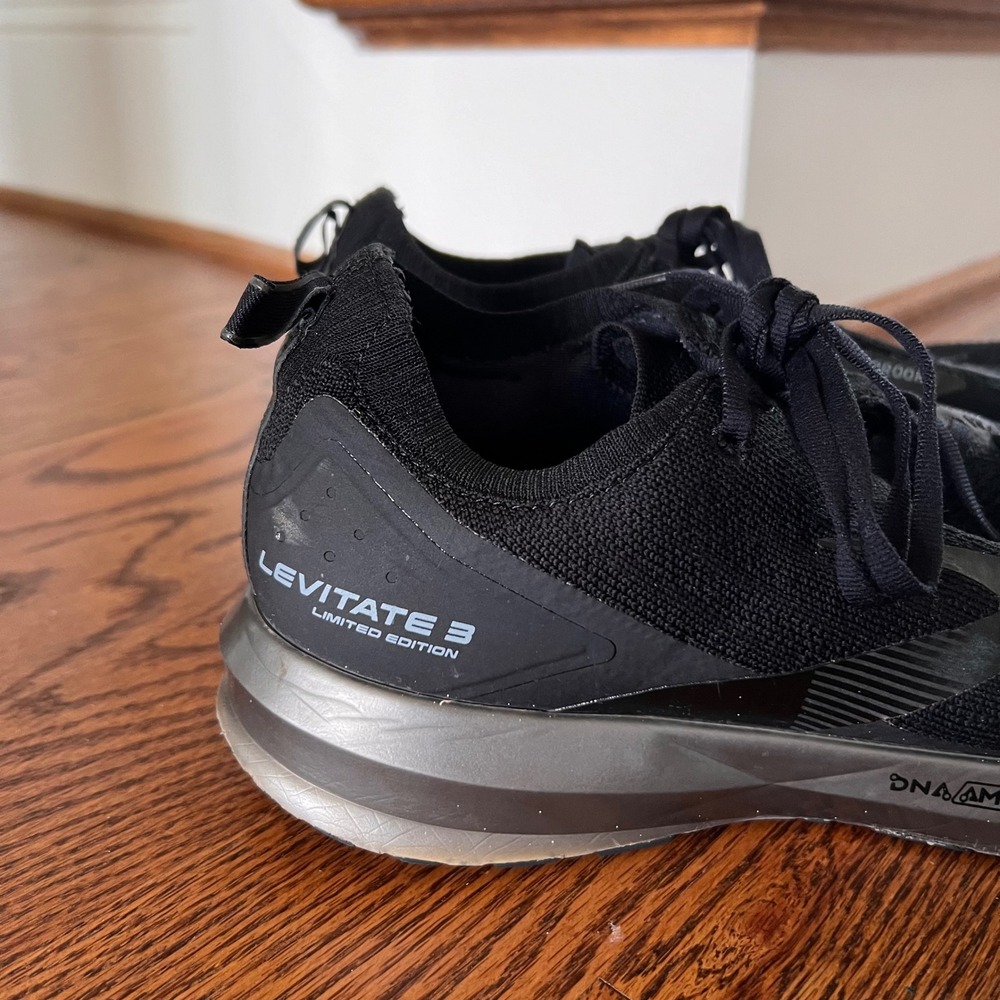 Brooks Levitate 3 Limited Edition Mens 11 Running Shoes Black Silver 1103251D071 - Picture 3 of 11